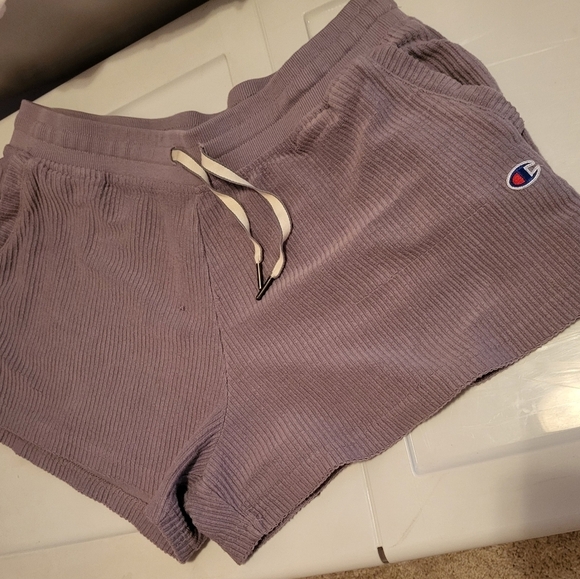 Champion Pants - Soft lavendar Champion shorts